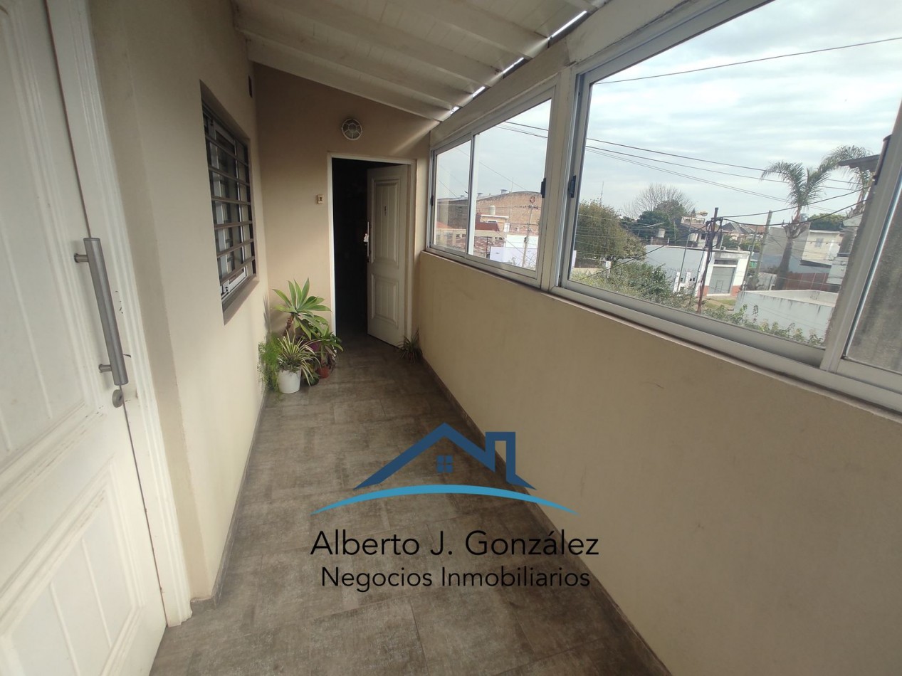 Venta Departamento 3 ambientes L.Hermosa