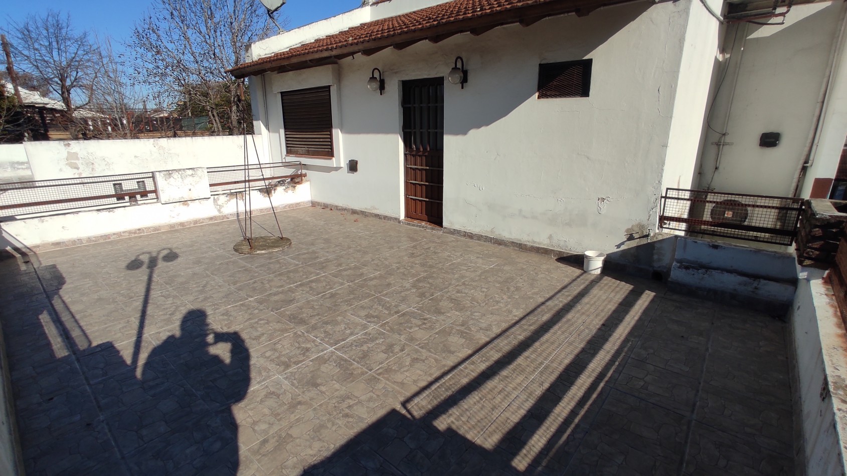 CASA 5 AMBIENTES EN DOS PLANTAS - SAN ANDRES