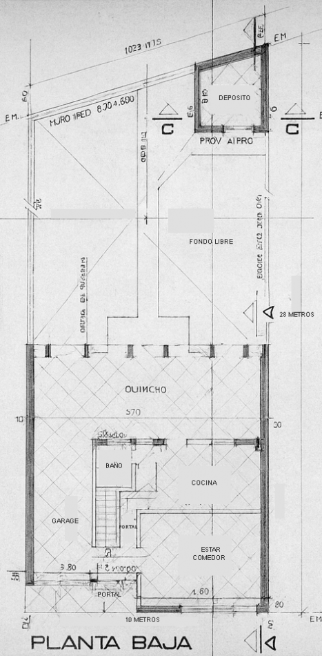 Casa de 5 Ambientes en Dos Plantas con Parque y Quincho en Villa  Ballester