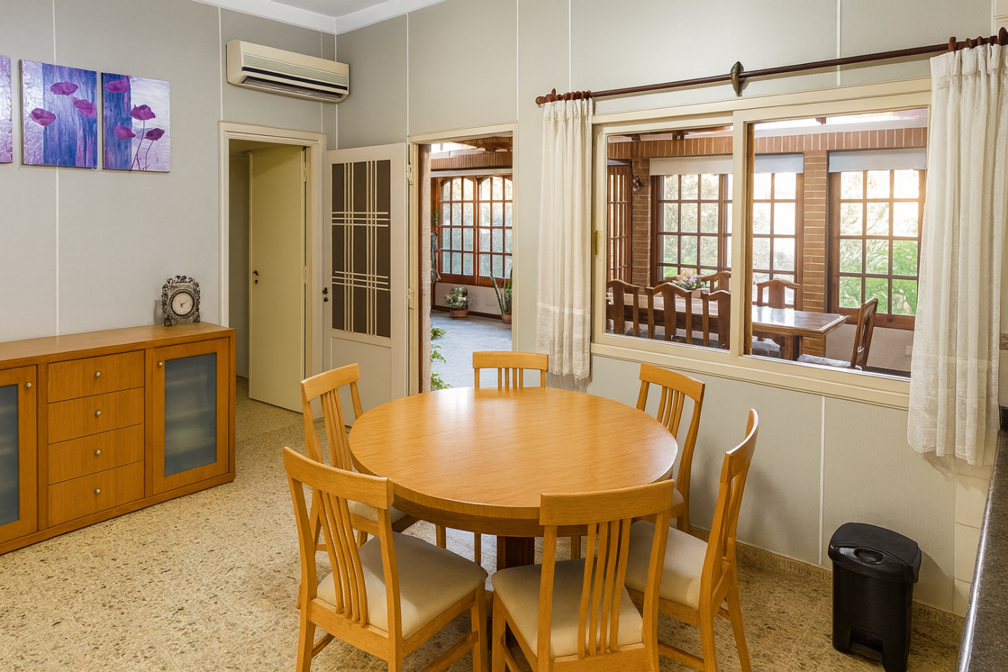 Casa de 5 Ambientes en Dos Plantas con Parque y Quincho en Villa  Ballester