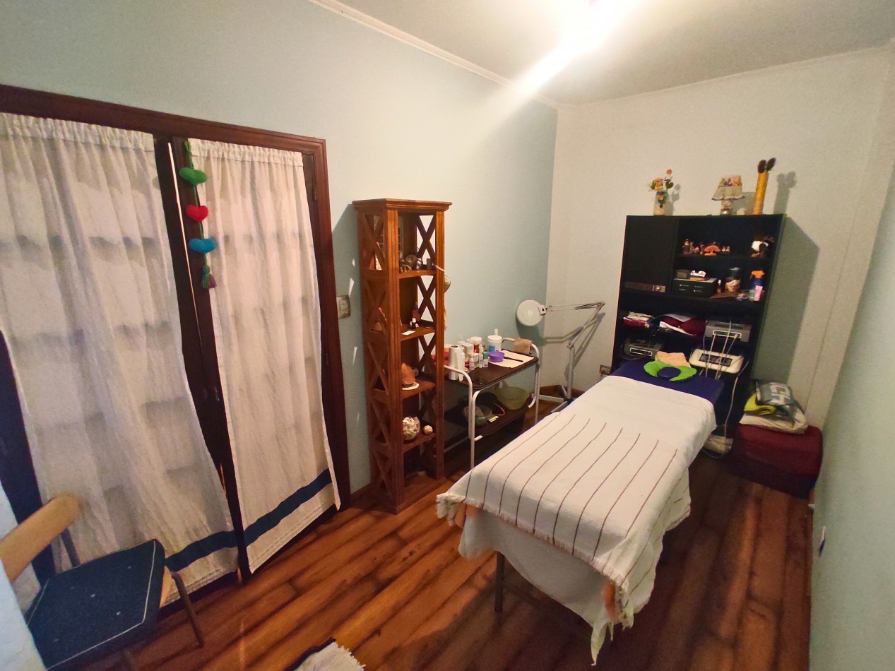 Casa 4 ambientes en Jose Leon Suarez