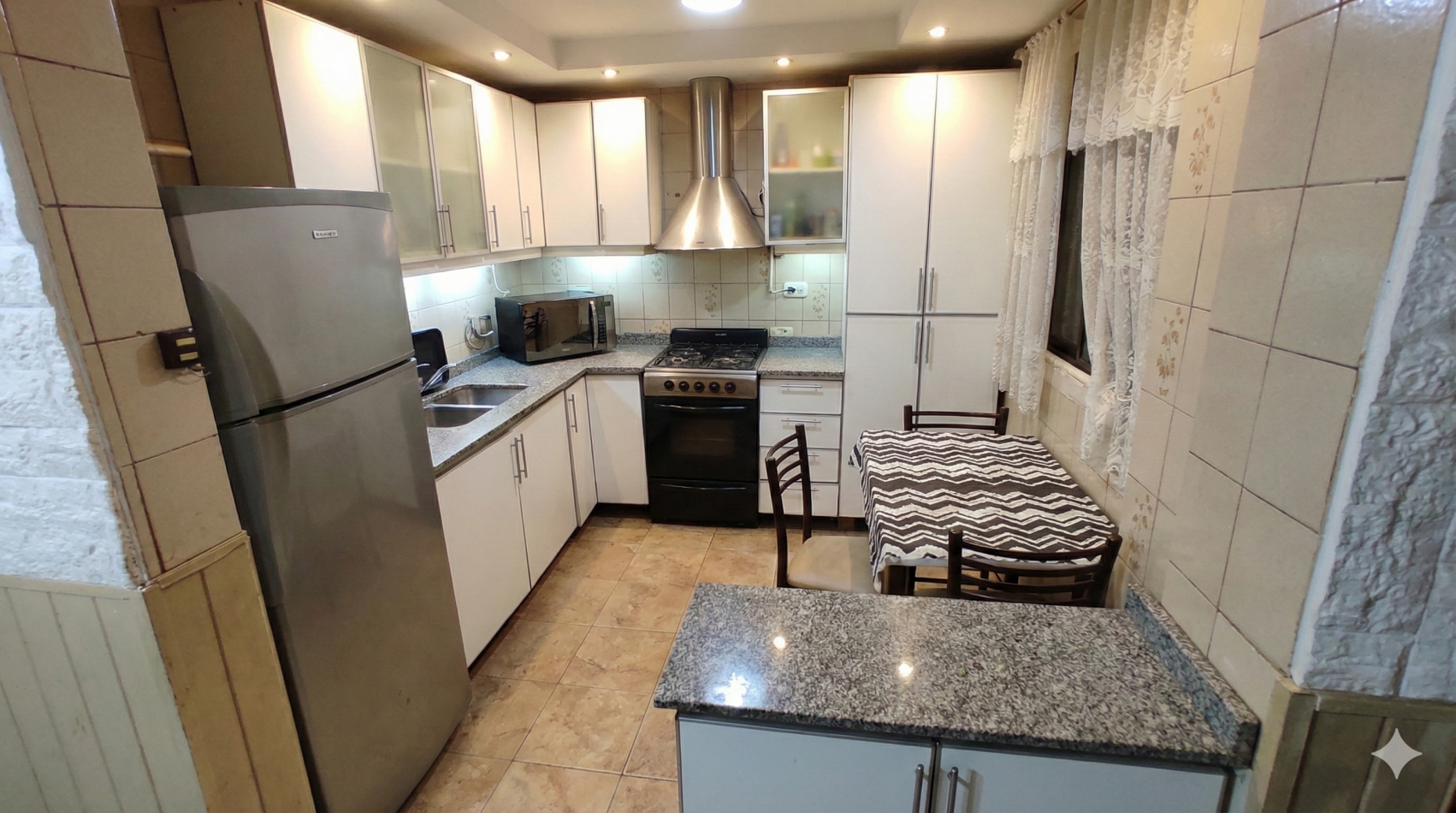 Casa de 4 ambientes en Monte Castro