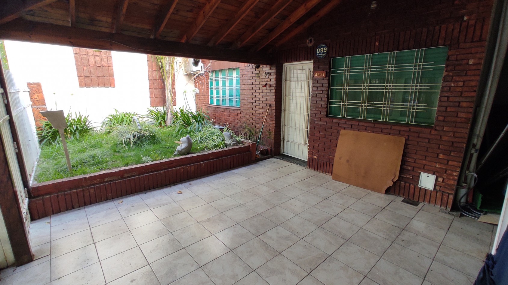 Casa de 4 ambientes en Monte Castro