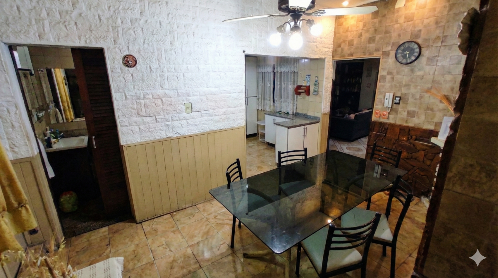 Casa de 4 ambientes en Monte Castro